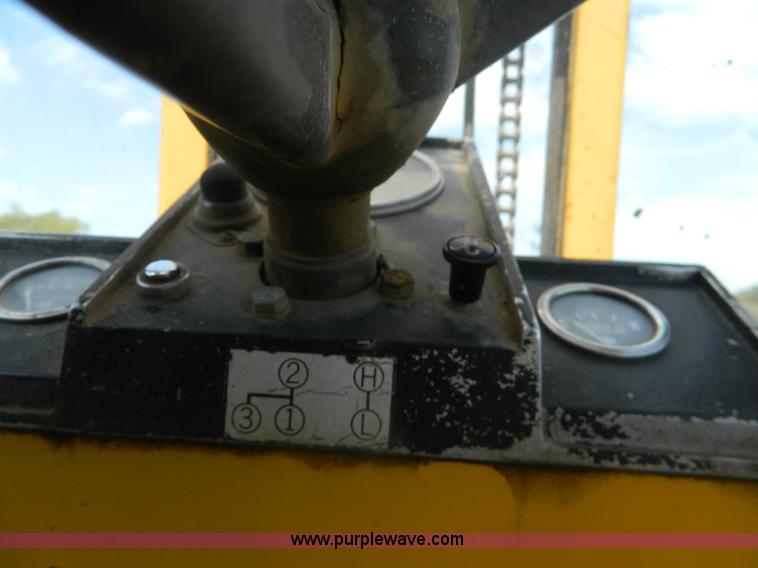 image for item D6021 International 7000 forklift