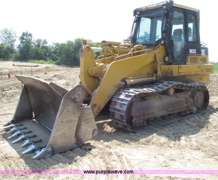 image for item D7467 2001 Caterpillar 963C track loader