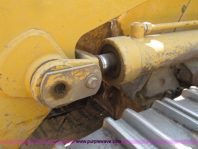 image for item D7467 2001 Caterpillar 963C track loader