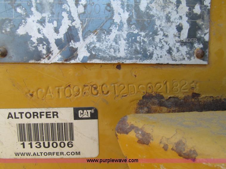 image for item D7467 2001 Caterpillar 963C track loader