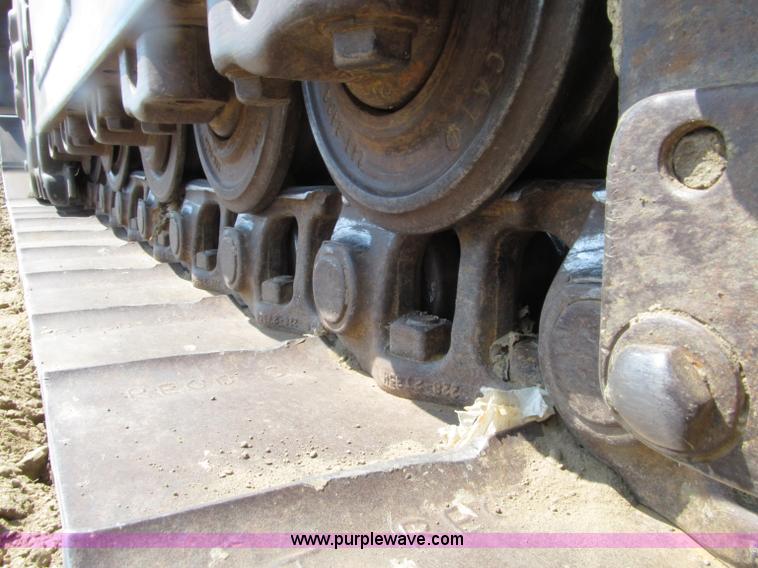 image for item D7467 2001 Caterpillar 963C track loader