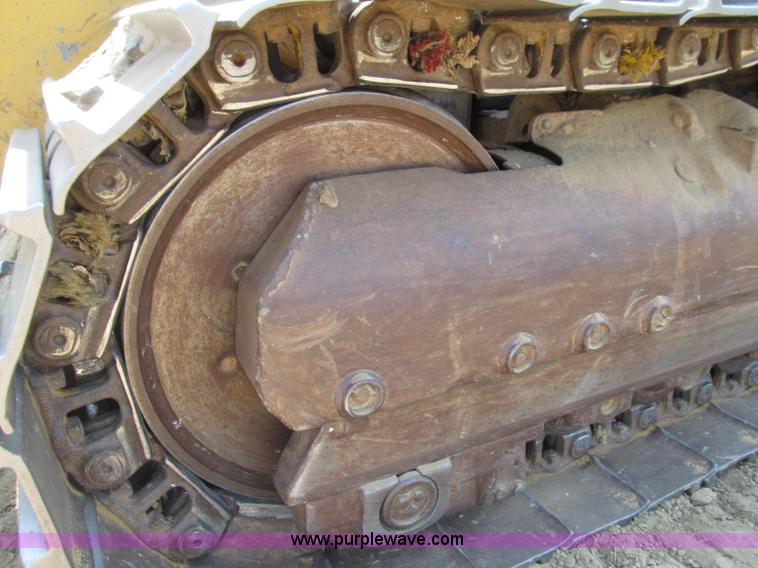 image for item D7467 2001 Caterpillar 963C track loader