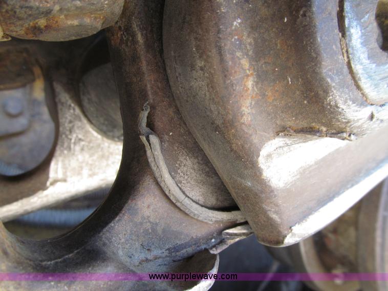 image for item D7467 2001 Caterpillar 963C track loader