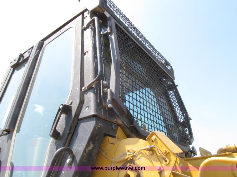 image for item D7467 2001 Caterpillar 963C track loader