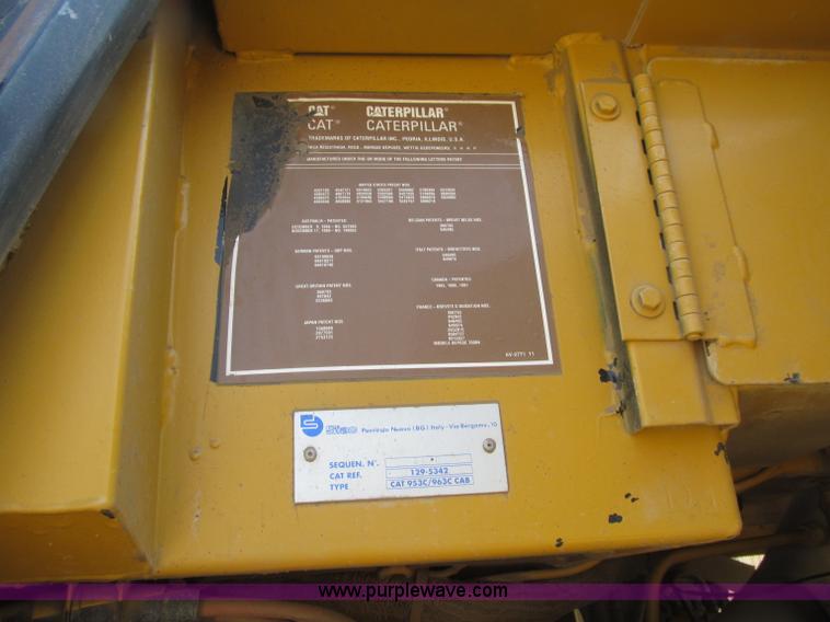 image for item D7467 2001 Caterpillar 963C track loader