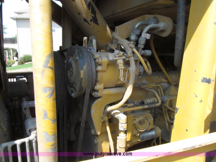 image for item D7467 2001 Caterpillar 963C track loader