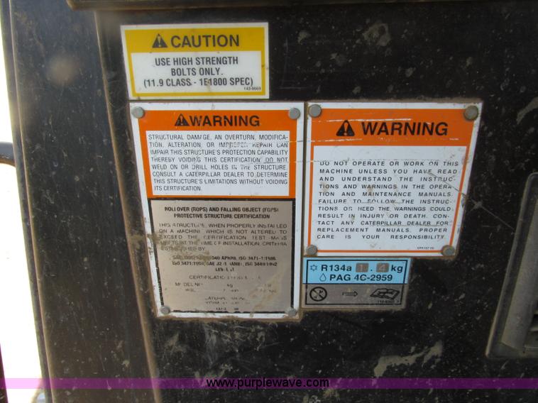 image for item D7467 2001 Caterpillar 963C track loader