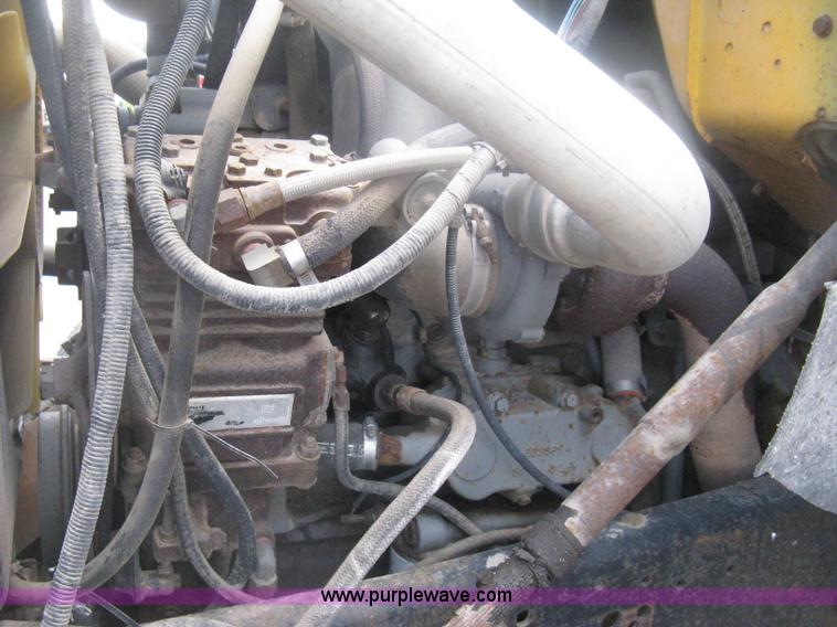 image for item D8491 1992 Ford LNT8000 water tanker truck