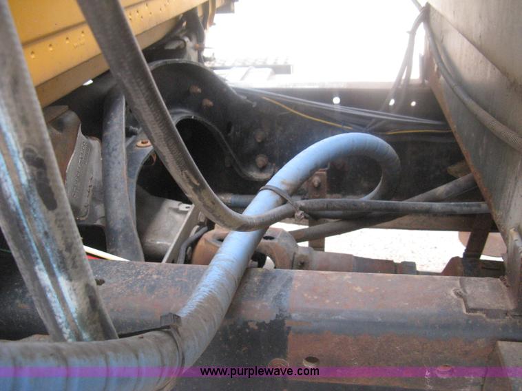 image for item D8491 1992 Ford LNT8000 water tanker truck