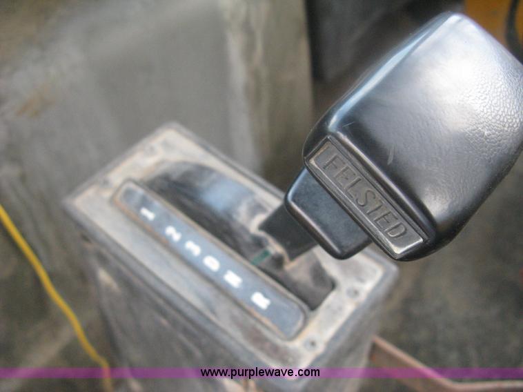 image for item D8491 1992 Ford LNT8000 water tanker truck