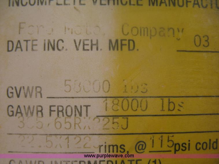 image for item D8491 1992 Ford LNT8000 water tanker truck