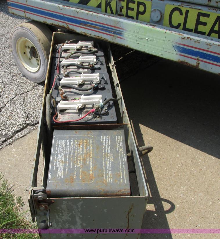 image for item F5191 1995 Skyjack 4626 scissor lift