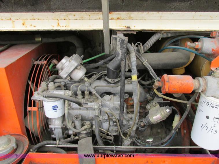 image for item F5198 1987 Chicago Pneumatic 185 cfm air compressor