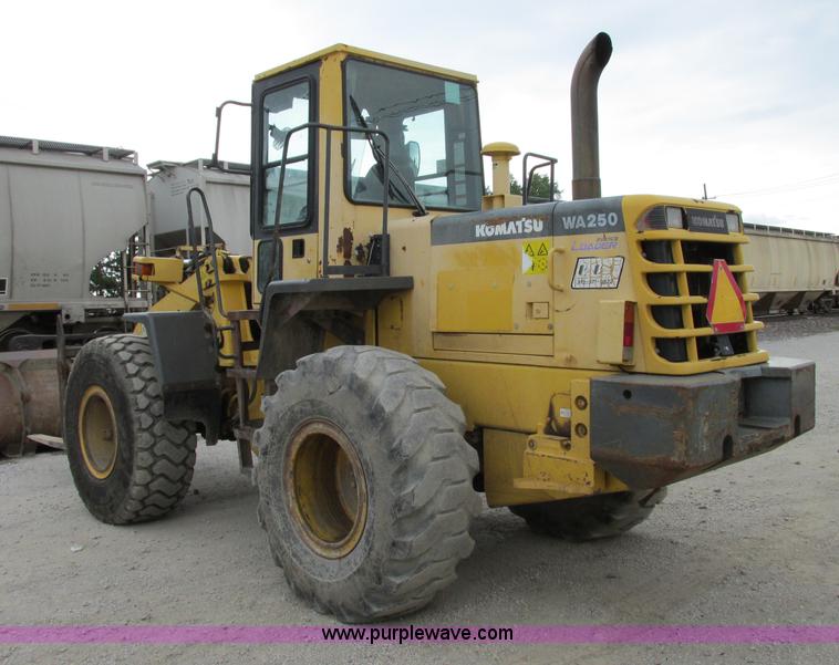 image for item F5199 1996 Komatsu WA250-3L wheel loader