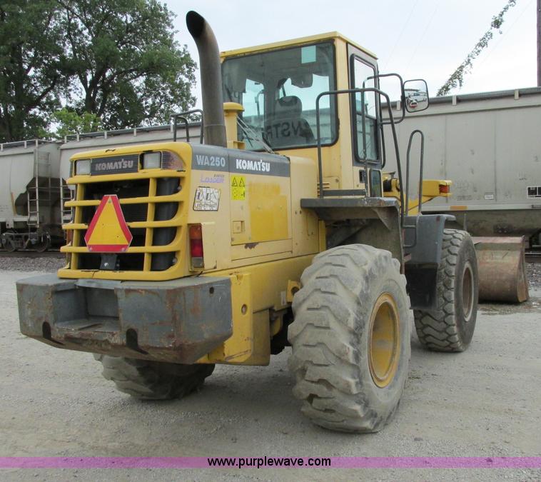 image for item F5199 1996 Komatsu WA250-3L wheel loader
