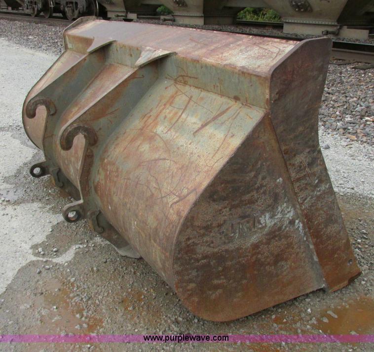 image for item F5199 1996 Komatsu WA250-3L wheel loader