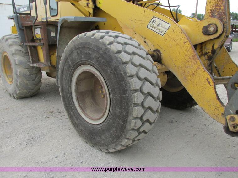 image for item F5199 1996 Komatsu WA250-3L wheel loader