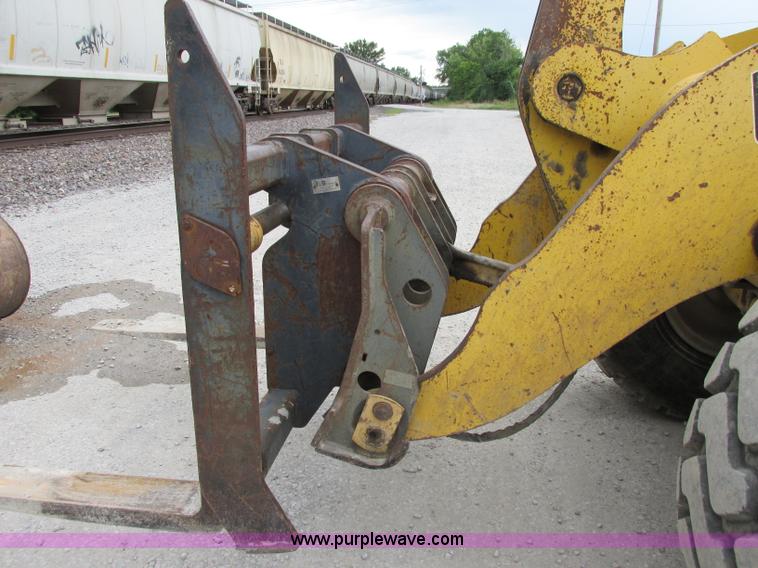 image for item F5199 1996 Komatsu WA250-3L wheel loader