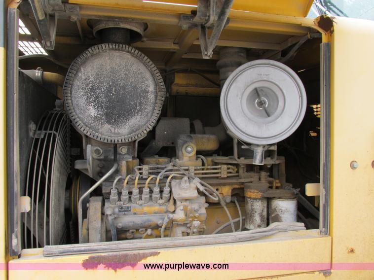 image for item F5199 1996 Komatsu WA250-3L wheel loader