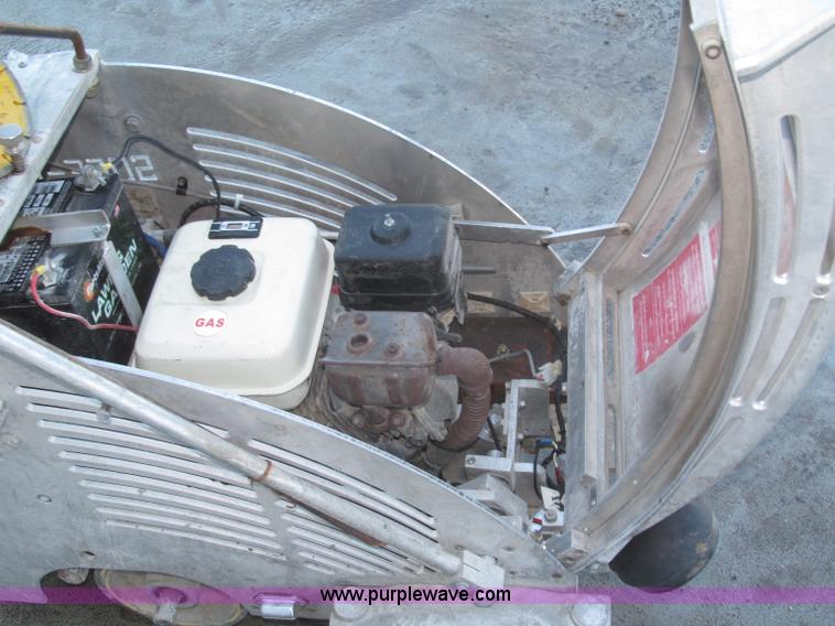 image for item F7092 Soff Cut GS1000 concrete saw