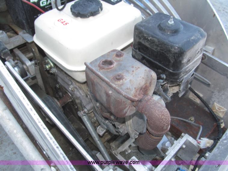 image for item F7092 Soff Cut GS1000 concrete saw