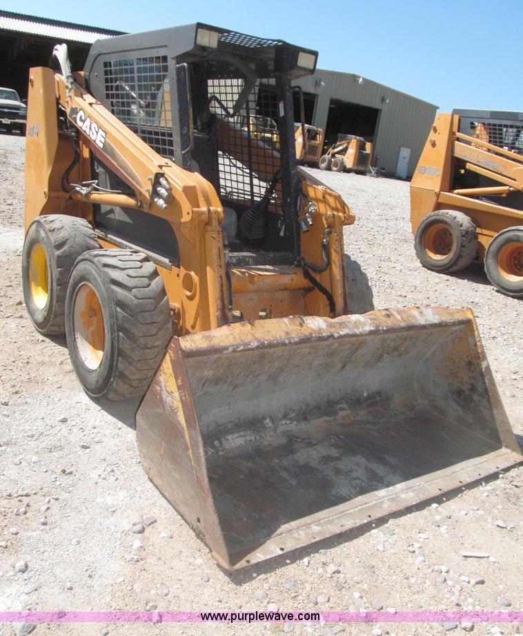 image for item F7100 2003 Case 70XT skid steer