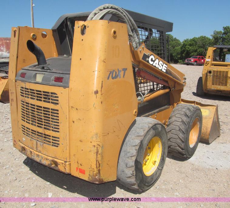 image for item F7100 2003 Case 70XT skid steer