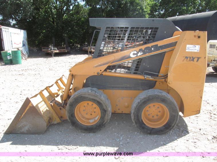 image for item F7100 2003 Case 70XT skid steer