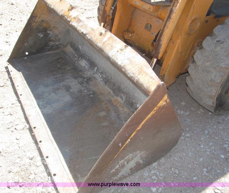 image for item F7100 2003 Case 70XT skid steer