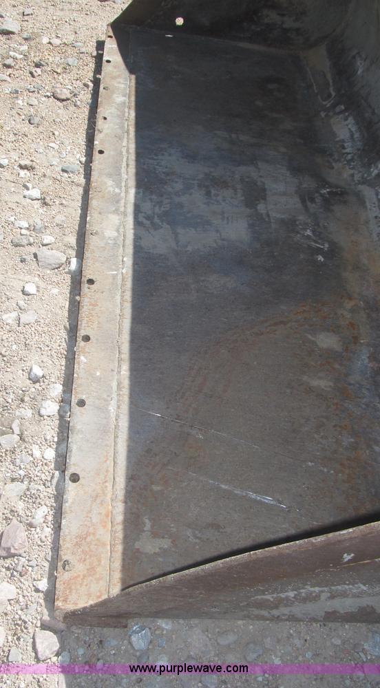 image for item F7100 2003 Case 70XT skid steer