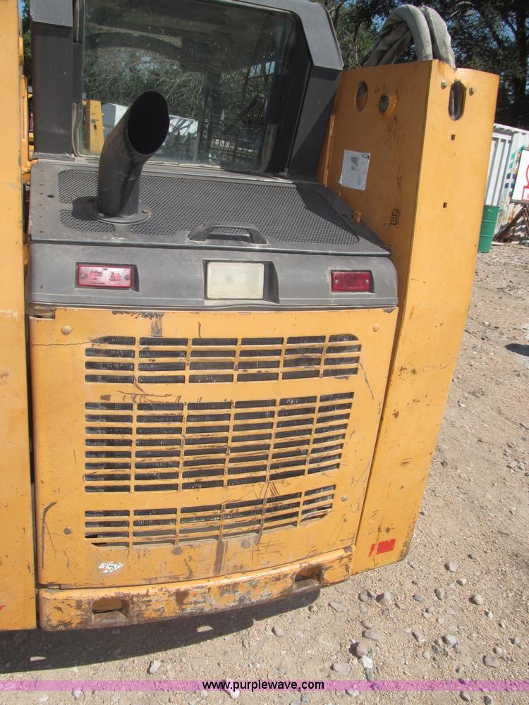 image for item F7100 2003 Case 70XT skid steer
