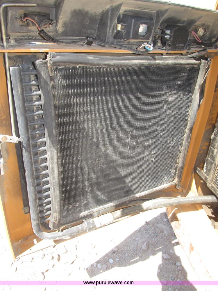 image for item F7100 2003 Case 70XT skid steer