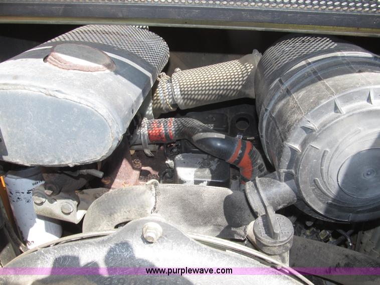 image for item F7100 2003 Case 70XT skid steer