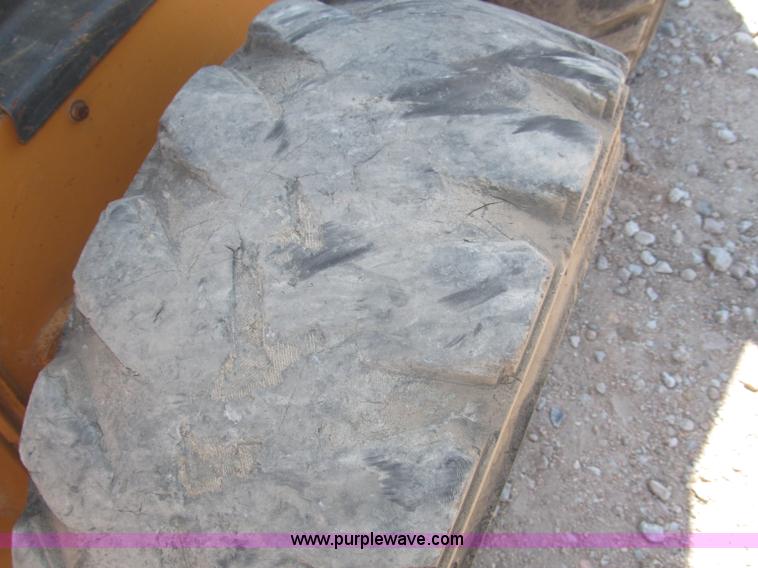 image for item F7100 2003 Case 70XT skid steer