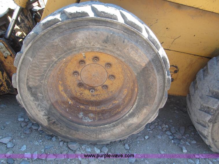 image for item F7101 Case 1845C skid steer