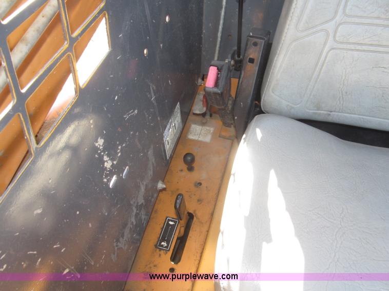 image for item F7103 2000 Case 1845C skid steer