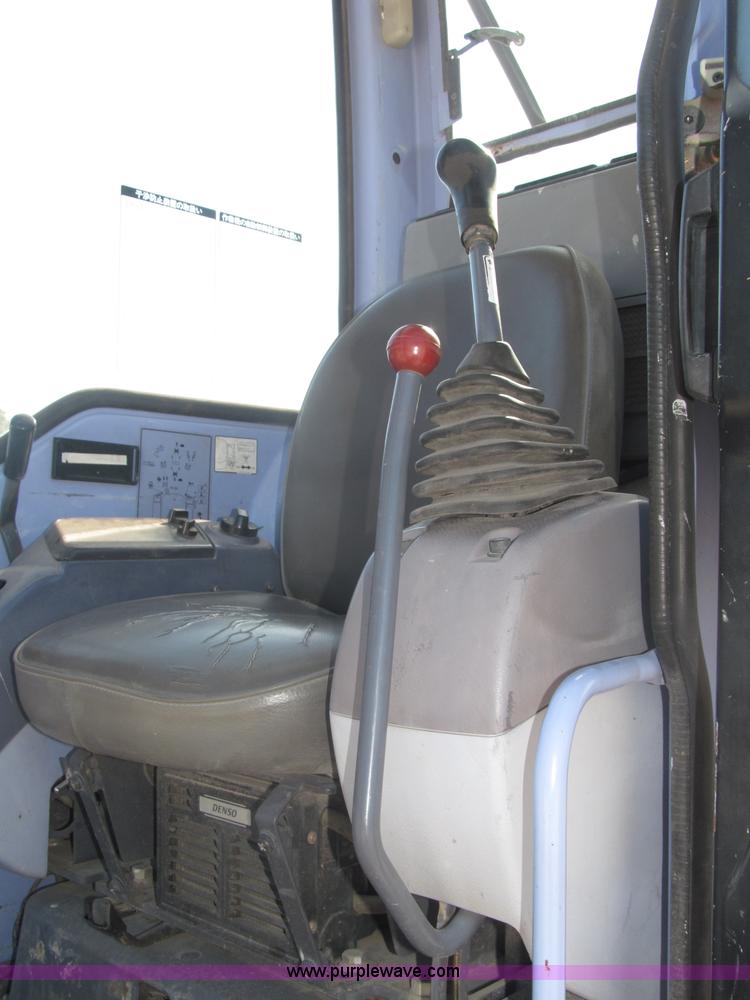 image for item F7104 Komatsu PC75UU-3 excavator