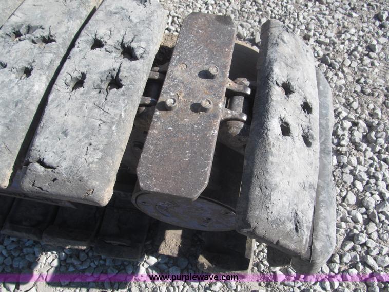 image for item F7104 Komatsu PC75UU-3 excavator