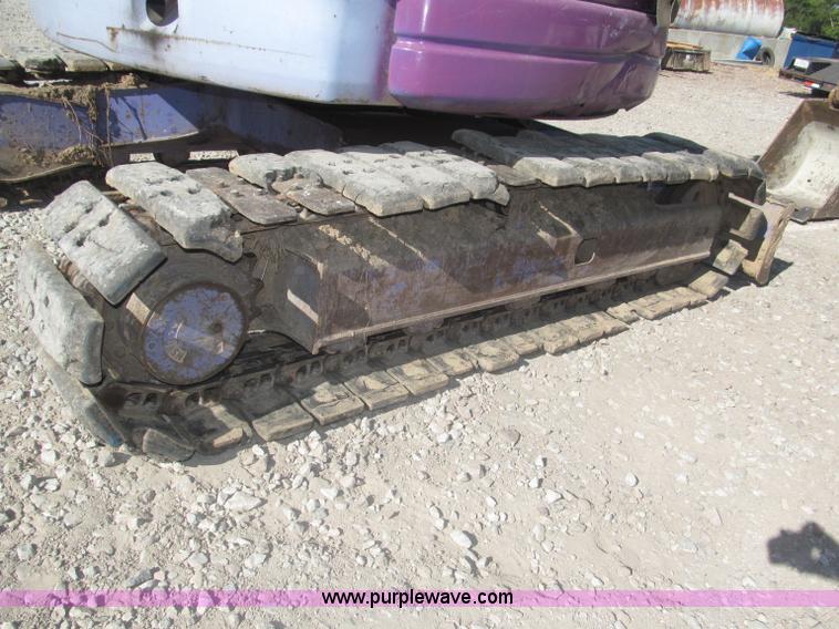 image for item F7104 Komatsu PC75UU-3 excavator