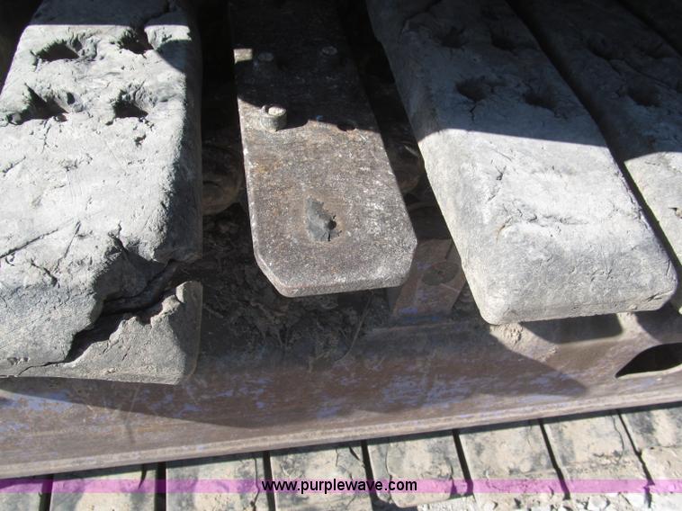 image for item F7104 Komatsu PC75UU-3 excavator