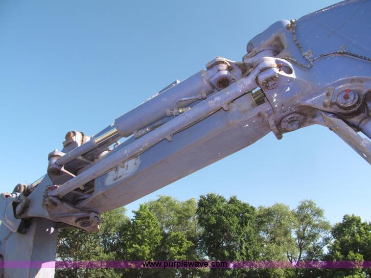 image for item F7104 Komatsu PC75UU-3 excavator