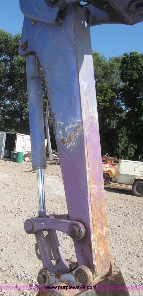 image for item F7104 Komatsu PC75UU-3 excavator