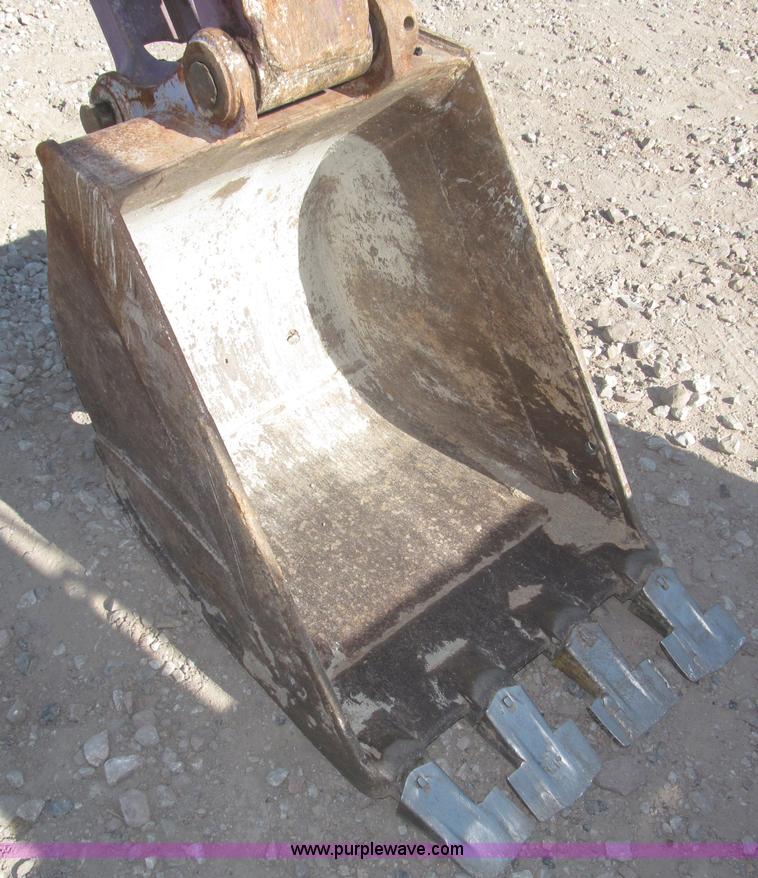 image for item F7104 Komatsu PC75UU-3 excavator