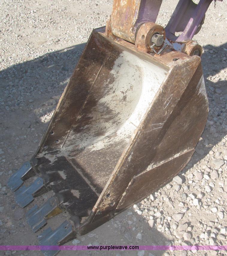 image for item F7104 Komatsu PC75UU-3 excavator