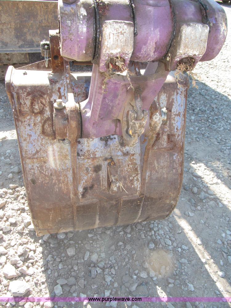 image for item F7104 Komatsu PC75UU-3 excavator