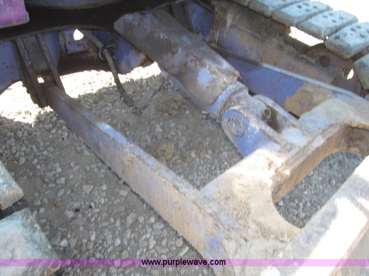 image for item F7104 Komatsu PC75UU-3 excavator