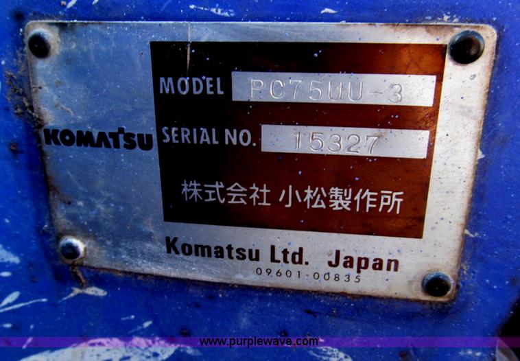 image for item F7104 Komatsu PC75UU-3 excavator