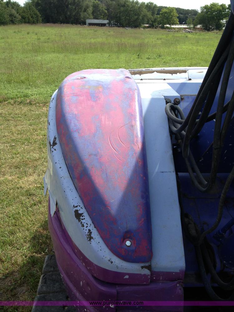 image for item F7104 Komatsu PC75UU-3 excavator