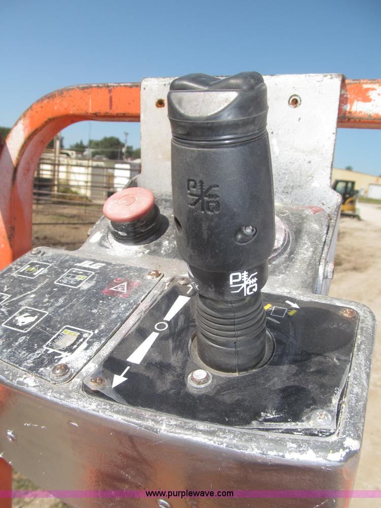 image for item F7105 1997 JLG 2033E scissor lift