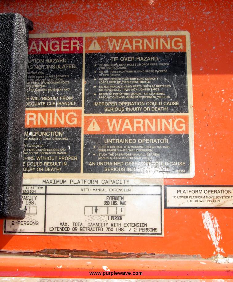 image for item F7105 1997 JLG 2033E scissor lift